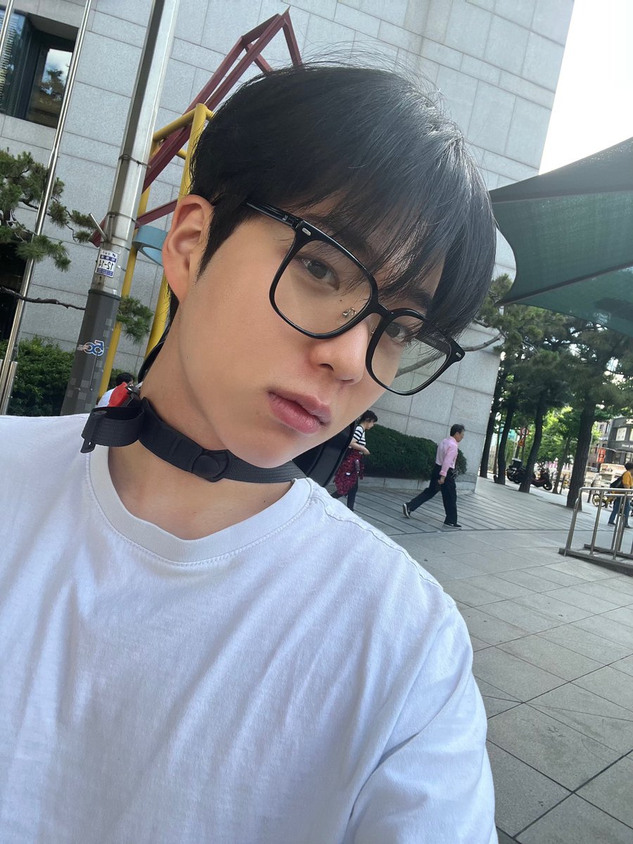 tohxchi's tweet photo. 아 잘생겻다요 🩵🩵🫰🏻 https://t.co/ZQ66E1WC1Q