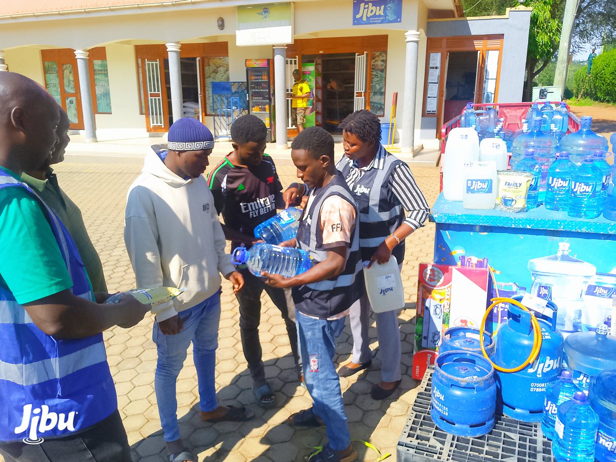acarttech's tweet photo. Happening Now!
#JibuMbarara2Activation, along Kyamugolani Road, Mbarara City all our products are on #promotional prices #reach out now 💪😍
Grab yourself, Jibu Gas and more...
#ABetterLife
#JibuMbarara2 https://t.co/5aDOcHpbpu