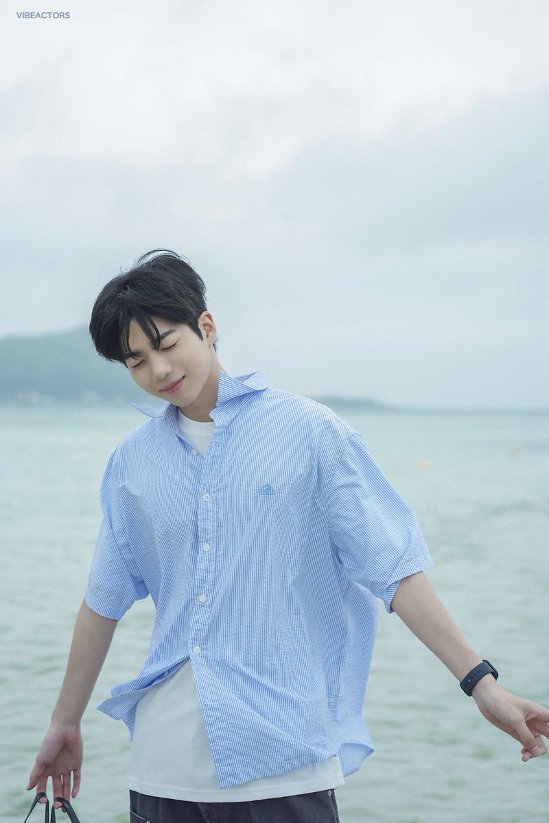 cha_yoonheart's tweet photo. #차강윤 #chakangyoon
 제주 삼다수 광고한줄...왜케 청량해? 거의 투어스 뺨침 ㅋㅋㅋㅋㅋㅋ https://t.co/uxXwCI1gFg