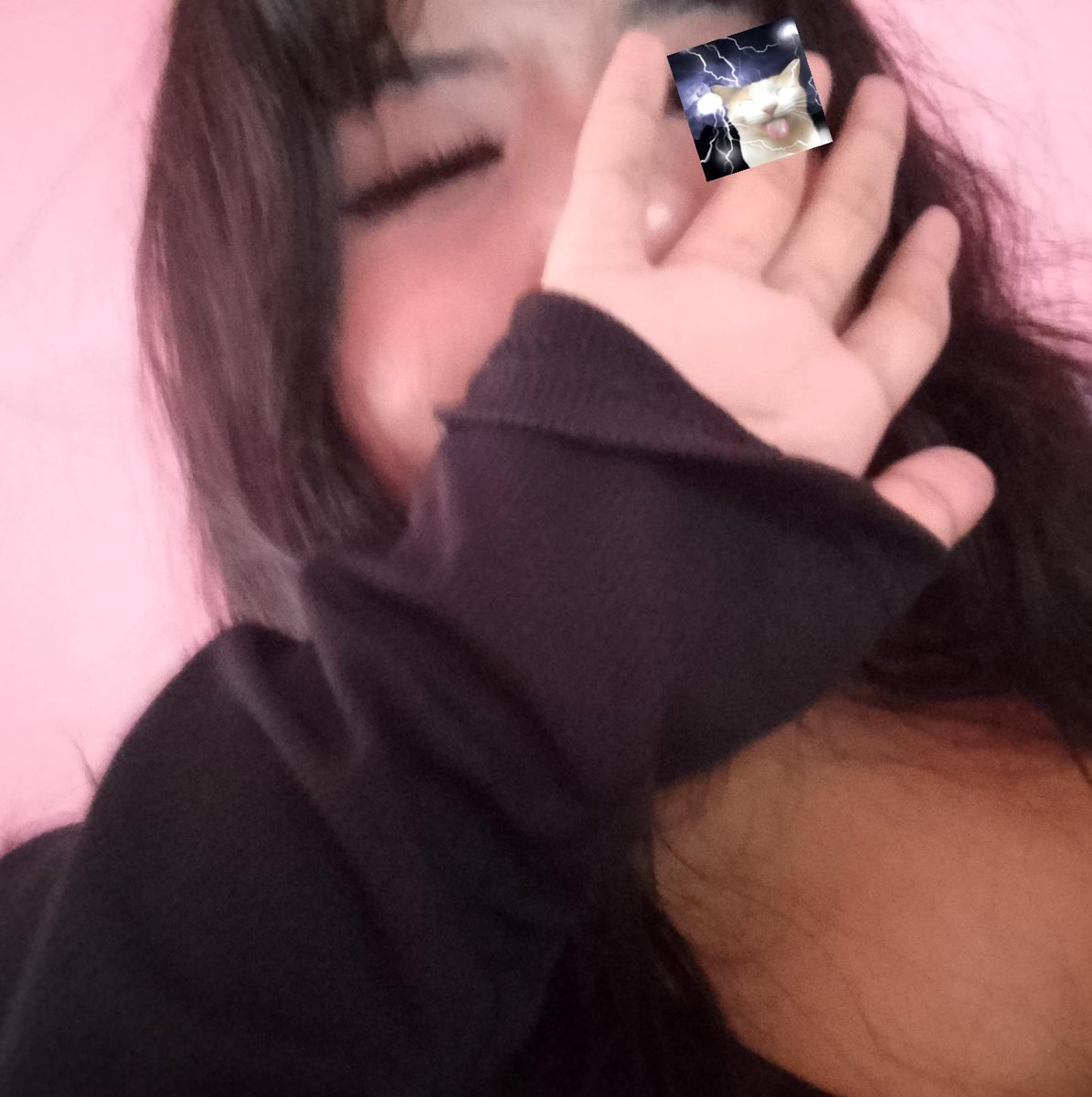 mochiwispaws's tweet photo. Jejes yo (me amo) https://t.co/XtYGe6erLK