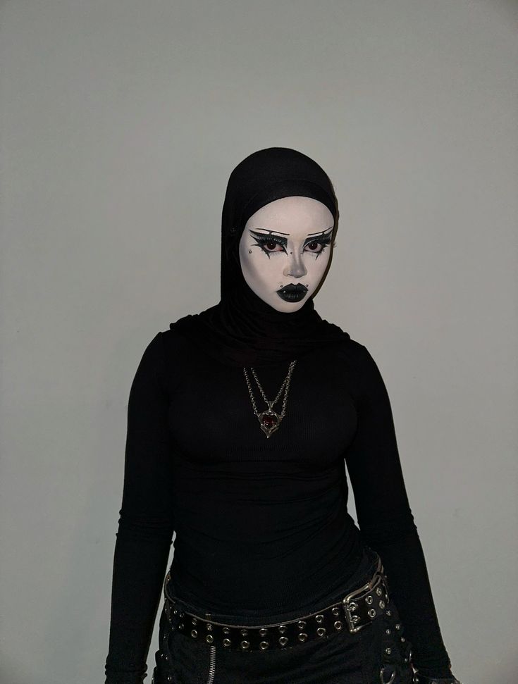 Arab goth 🇲🇫 tweet media
