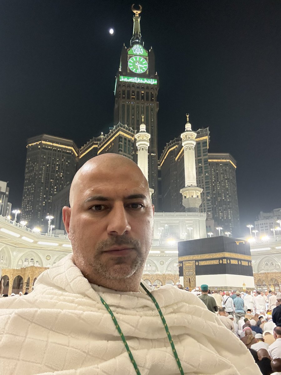 AshSam80's tweet photo. جمعة مباركة
من اطهر بقاع الأرض 
#mecca #مكة #الكعبه_المشرفه🕋 #clocktower #saudiarabia🇸🇦 https://t.co/TaWAweh1Xj
