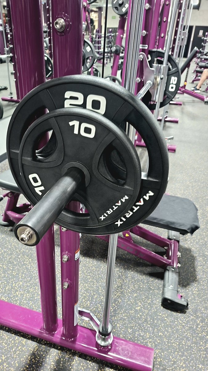 _arods's tweet photo. En mi sesión de hoy, bench press y cardio. 💪🧠🫀 https://t.co/ZsrQRdXJeo
