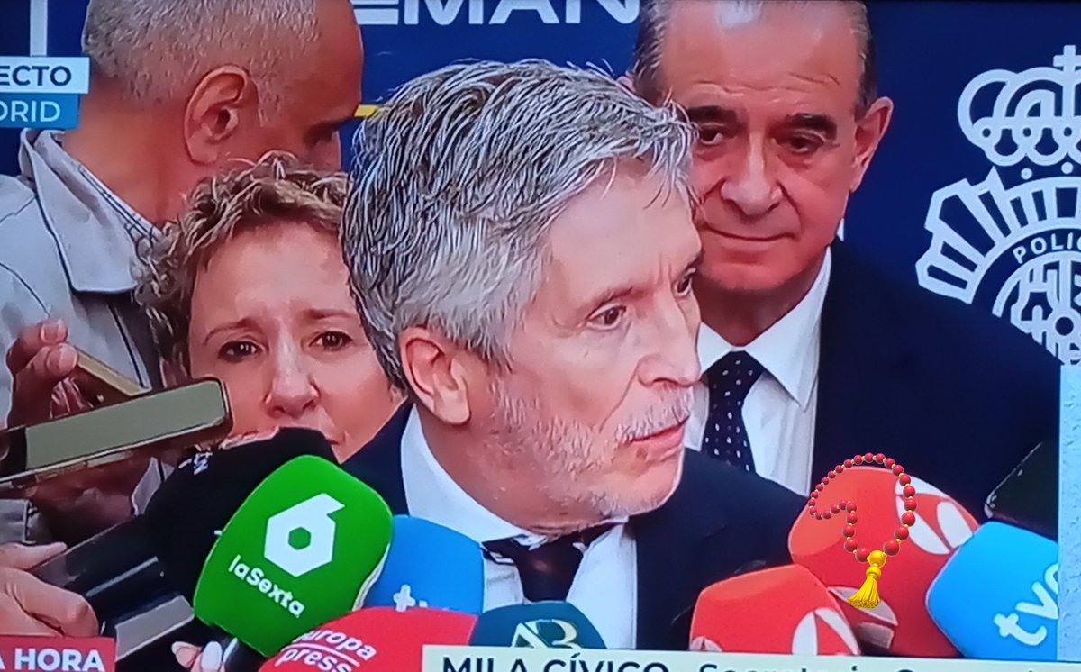 LaVinCompaeYa's tweet photo. MarlasCa, con 'c'....

Miente....
Mafioso 
Tirano
#Dimision https://t.co/o6aBr0Rej8