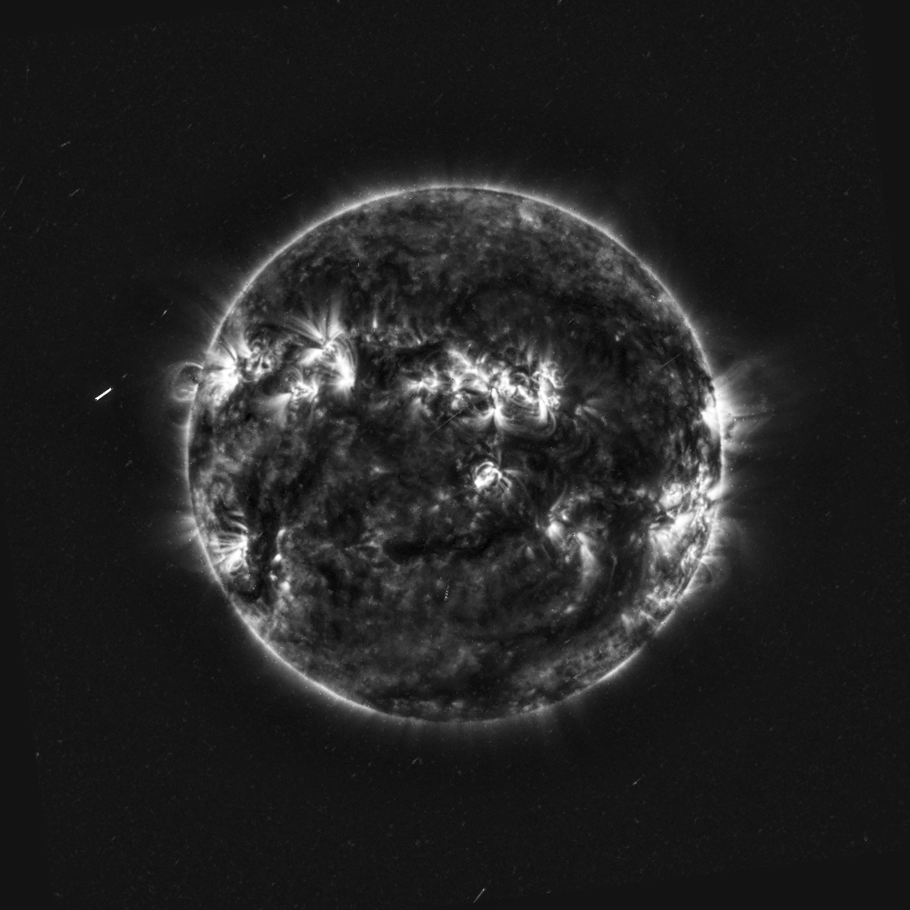 CrazySwedeX's tweet photo. Here's PROBA2 SWAP from June 3rd 22:26 UTC.
#spaceanomalies #thezignal https://t.co/PhUXNAOUNr