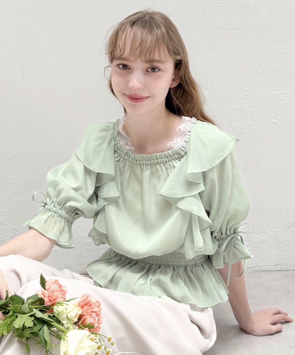 FintPORTA's tweet photo. 𝒏𝒆𝒘 𝒂𝒓𝒓𝒊𝒗𝒂𝒍🍏
ボリュームハーフスリーブラッフルシアーブラウス
IVORY / PINK /MINT
¥8,910(in tax)
▷ https://t.co/WHhDMLe4Un
#フィント #fint #京都 #新作 https://t.co/NEAS7kpKT9