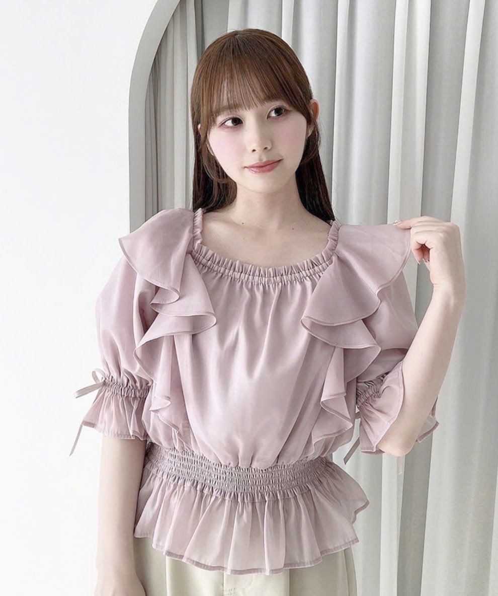 FintPORTA's tweet photo. 𝒏𝒆𝒘 𝒂𝒓𝒓𝒊𝒗𝒂𝒍🍏
ボリュームハーフスリーブラッフルシアーブラウス
IVORY / PINK /MINT
¥8,910(in tax)
▷ https://t.co/WHhDMLe4Un
#フィント #fint #京都 #新作 https://t.co/NEAS7kpKT9