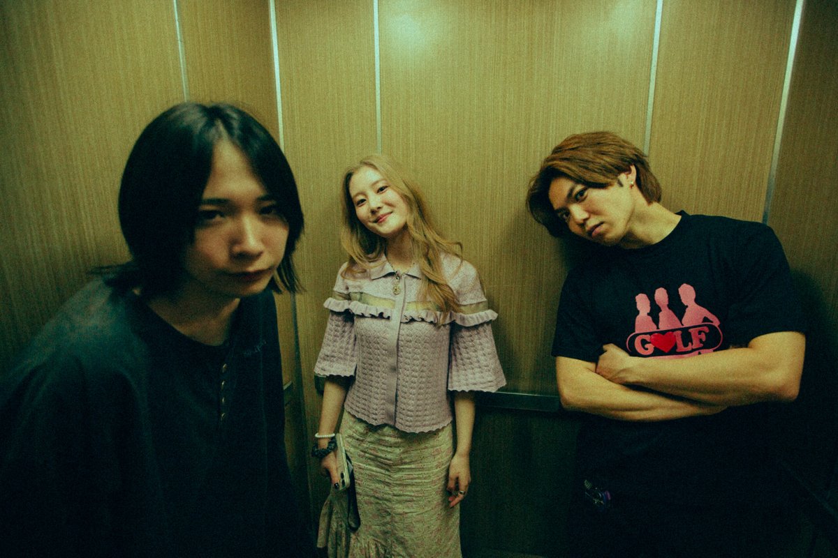 HelixesInc's tweet photo. 6/5【Helixes log】new!!!      

／ 
今回は、2025年にHelixesのmaxilla事業部新卒入社した3人に、入社の経緯と、この1年で得た手応えを振り返ってもらいました。
＼    
 
 #helixes_log  記事はリプライ欄をCheck! https://t.co/L2v35DAXRS