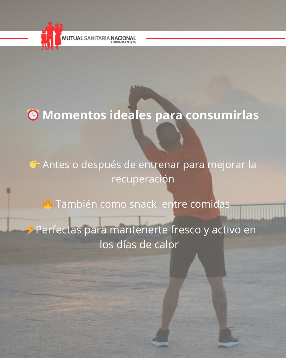 MutualSN's tweet photo. ¿Buscas mantenerte fresco este verano? Las frutas tropicales son tu aliada 🌴. La sandía hidrata con más del 90% de agua, mientras la piña y el mango reponen líquidos y energía 🍉🍍. ¡Inclúyelas a diario! #verano #hidratacion https://t.co/6MOkpPpvjI