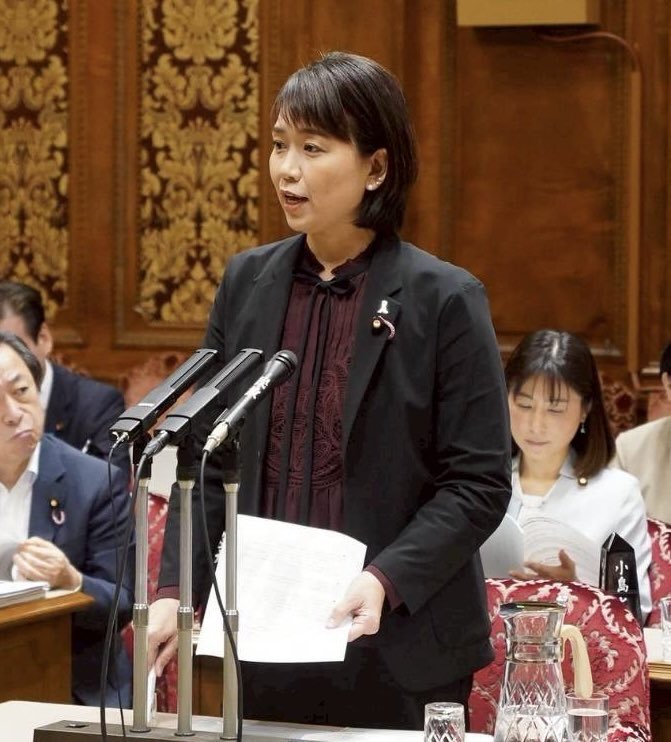 itotakae0630's tweet photo. 予算委員会 高市総理および全大臣入り質疑。

沖縄県・辺野古沖の転覆事件についてよく、「安全管理」と「平和教育」は分けて考えるべきだと言われますが、私はこの２つは不可分だと思っています。

中立性を欠く教育の延長線上に、著しく危険な抗議船に乗車するプログラムがあり、学校の杜撰な安全管理が極まった結果、知華さんは亡くなりました。

まずは真相解明です。そして責任をとるべき人にとっていただく。更には二度とこのようなことが起こらないよう、それぞれの監督官庁が出来ることを全部やる。

安全管理は合意争点です。イデオロギー論争の前に取り組むことが可能です。
今日は、制度改正の具体策の一端を提案させていただきました。

高市総理や小泉防衛大臣の体温ある答弁に感謝。

総理の答弁が速報に（↓）
児童、生徒の安全確保策を検討と首相
https://t.co/alOp9ILwgK