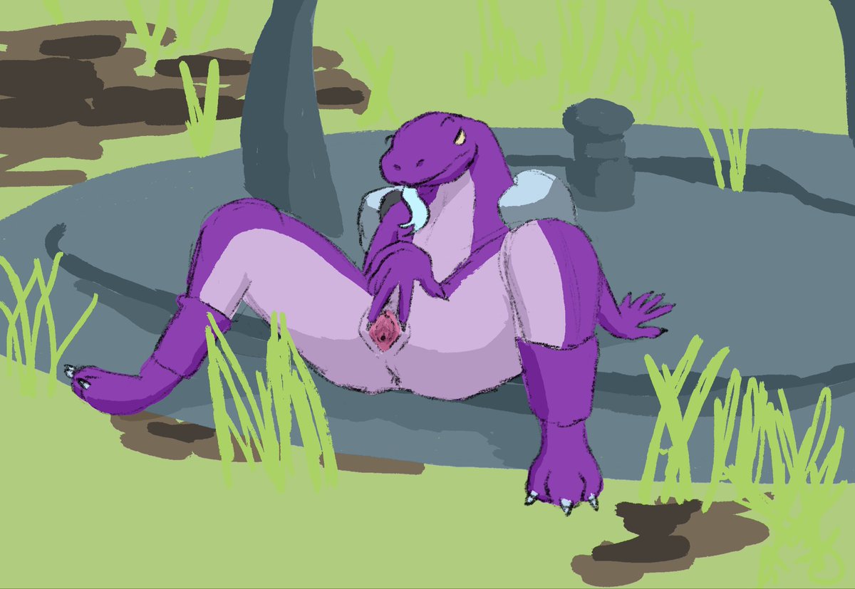 glaceonsleftear's tweet photo. Lost a Ror2 run to fall damage so in the midst of my rage I drew Lemurian porn https://t.co/o4AzmwYV3w