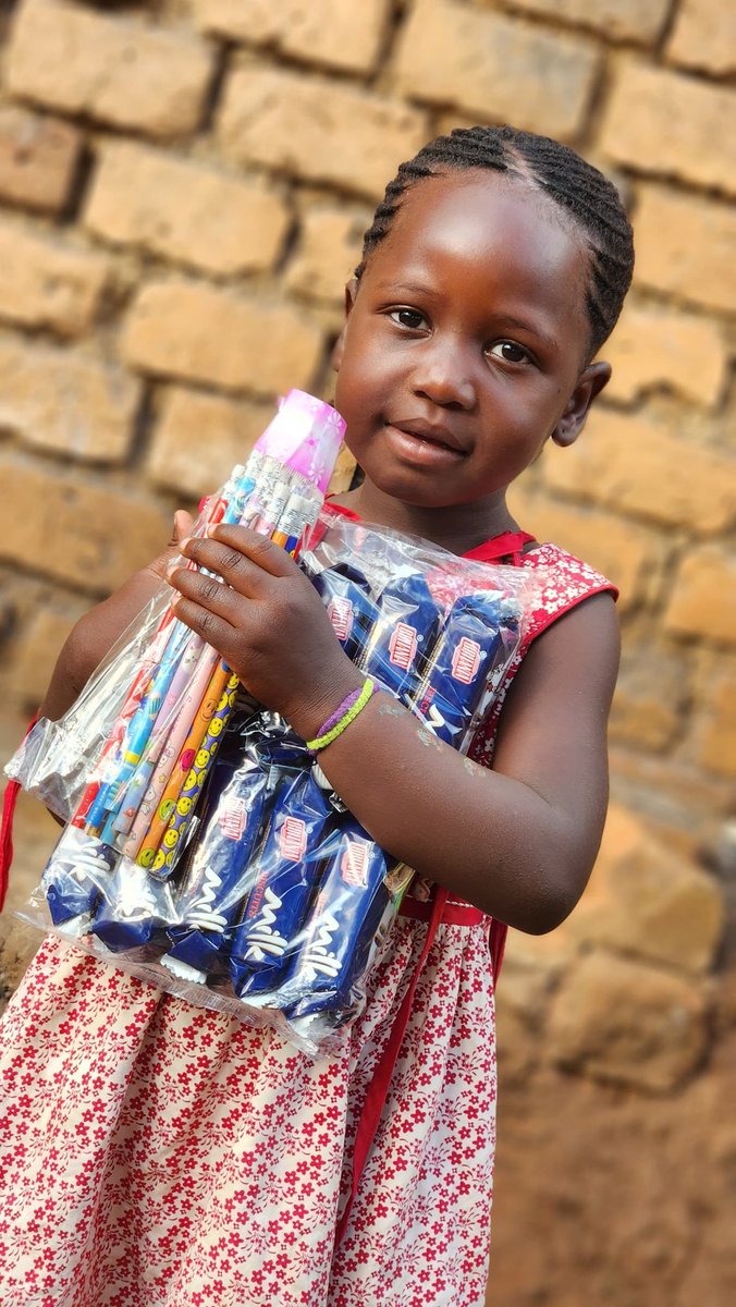 StellaNannozi's tweet photo. Be the world to someone. ๐
A simple school supply can spark a lifetime of opportunity. Help us equip children with the tools they need to learn, grow, and succeed.
@UNICEF @UNESCO @EduCannotWait @GPforEducation @WorldVision @PlanGlobal
#EducationForAll #SupportAChild https://t.co/kXEVerE03z