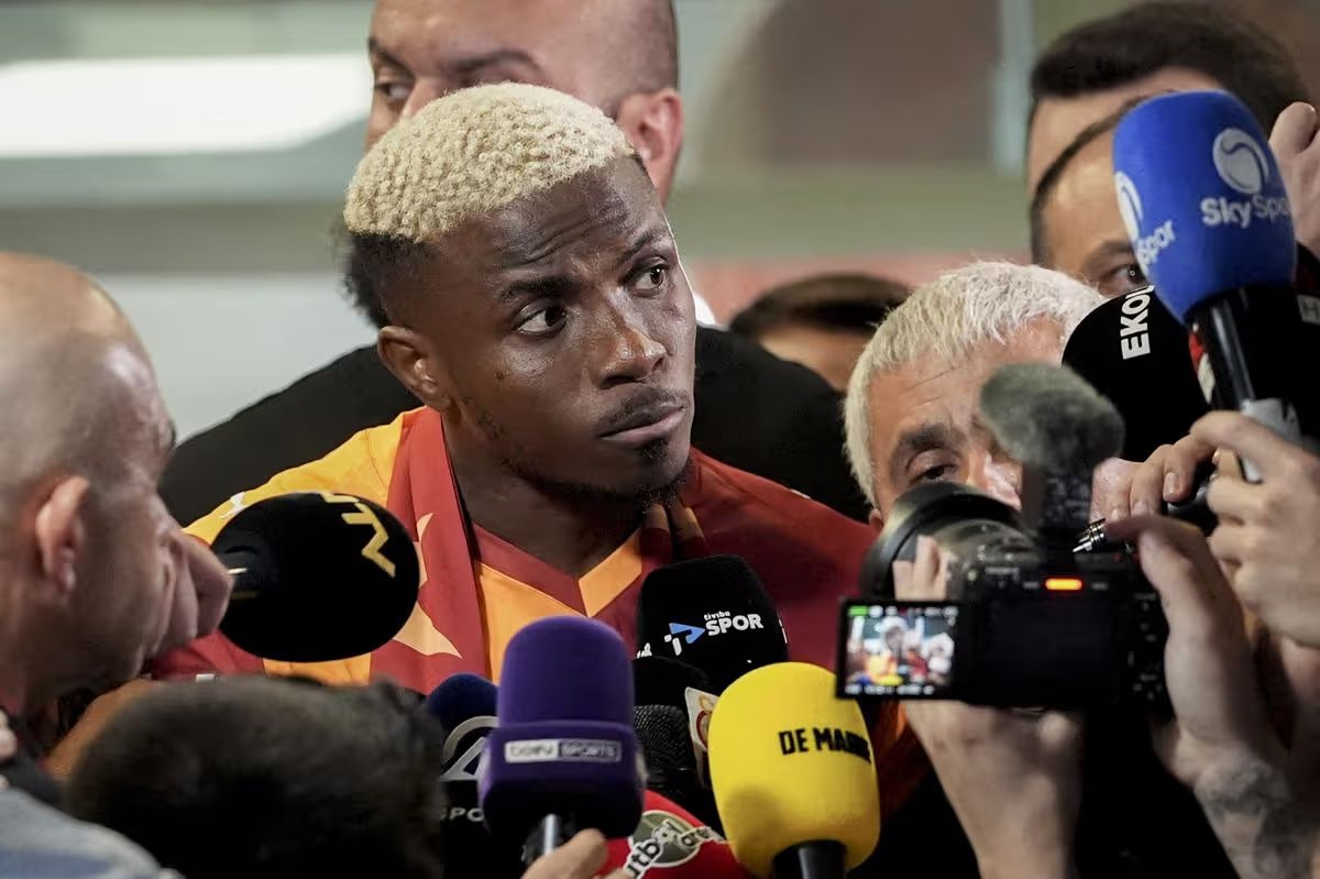 HKFinalThird's tweet photo. Victor Osimhen🗣️"Arsenal has always been my favourite club in England. If I ever joined a Premier League team, it would be Arsenal." https://t.co/UhARpfAmjl