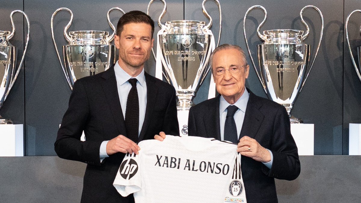 solofichajes123's tweet photo. Informa @Kike_Marin_ que Florentino Pérez llevará gastados cerca de 60 millones de euros sólo en finiquitos y pagar cláusulas para fichar a sus últimos entrenadores:

11 M👉finiquito de Ancelotti
15 M👉fichaje de Xabi Alonso
15 M👉despido de Xabi Alonso
15 M👉fichaje de Mourinho https://t.co/Zuy88Lsd1h