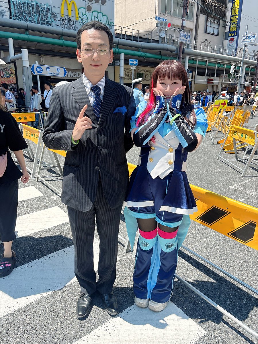 mirin775's tweet photo. ⚠️コスプレ
載せそびれてたけど自慢したい…！
トクメー係と合同捜査🚨
木ﾐ下さん@mehyasuki 
ありがとうございました🙏✨

📸@taka_san_0512 
#ストフェス2026 
#日本橋ストリートフェスタ2026 https://t.co/UgoOjJMJI8