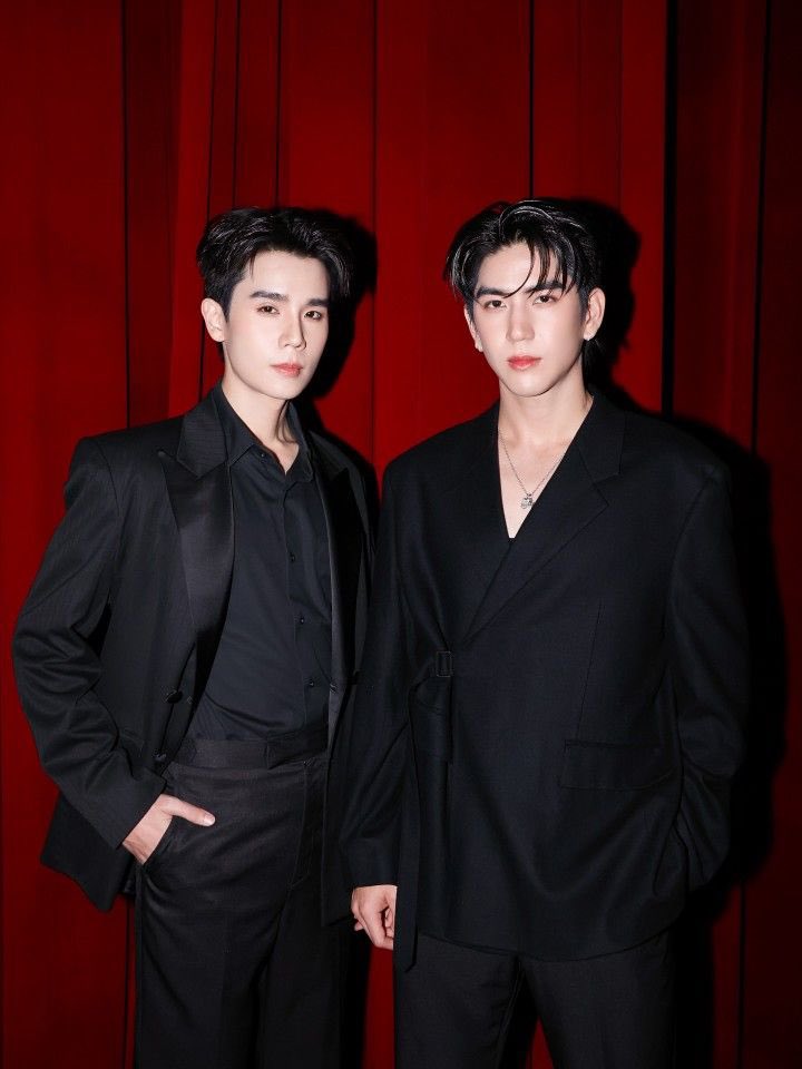 SatvinderK84831's tweet photo. Sexy in black 🖤 🖤 

🤝🫣🤭

#jimmyyjp_ #sea_tawinan 
@jimmyyjp_ @Sea_tawinan https://t.co/54uv8iCwj1