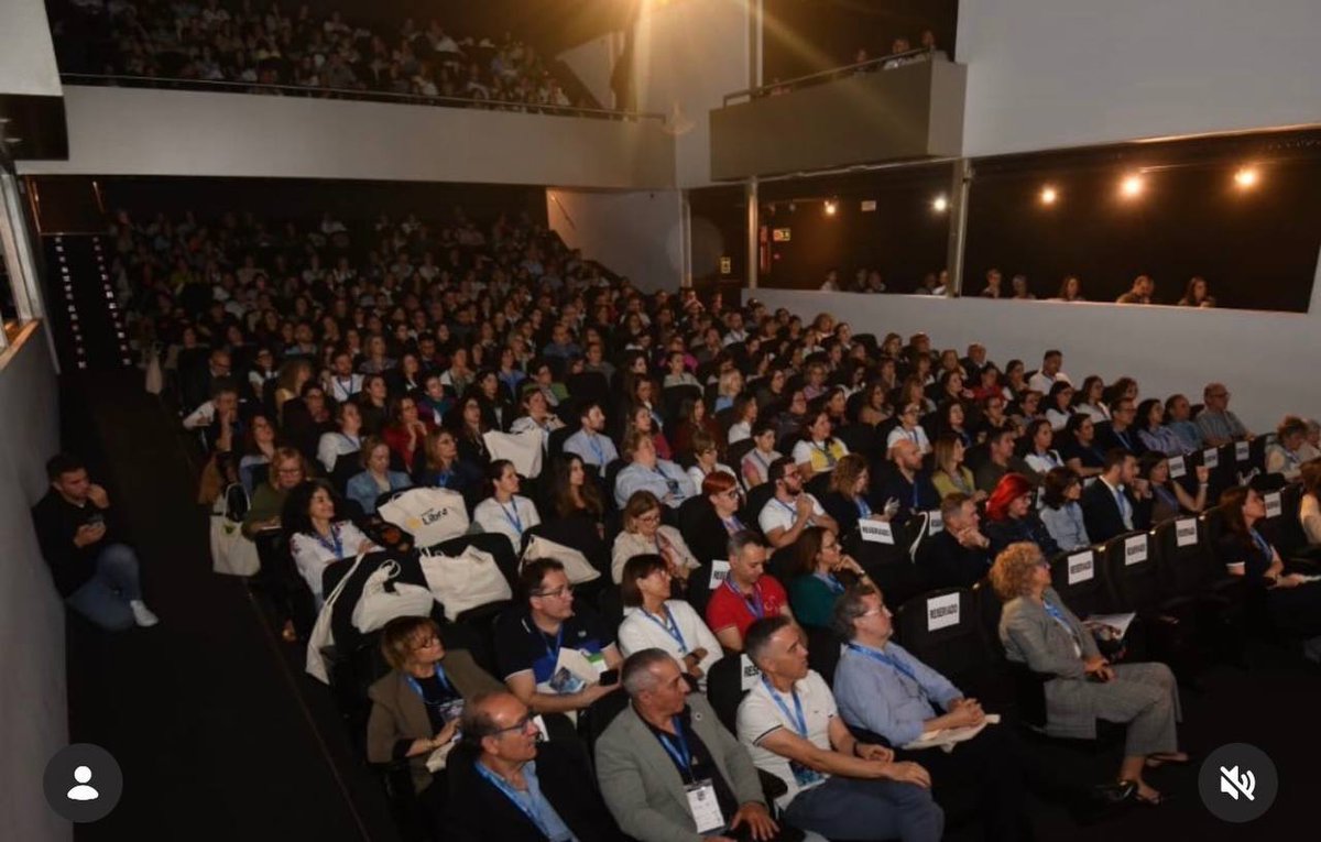 PauGuardiolaNet's tweet photo. IA en enfermería sin humo.
El 24/04 en el III Congreso Nacional de IA en Enfermería (Elche) conté lo que hacemos en @UCAM: robótica humana, IA generativa para quitar papeleo y @base44 para que cualquier enfermera cree sus herramientas sin código responsablemente https://t.co/1FX8103Mh2