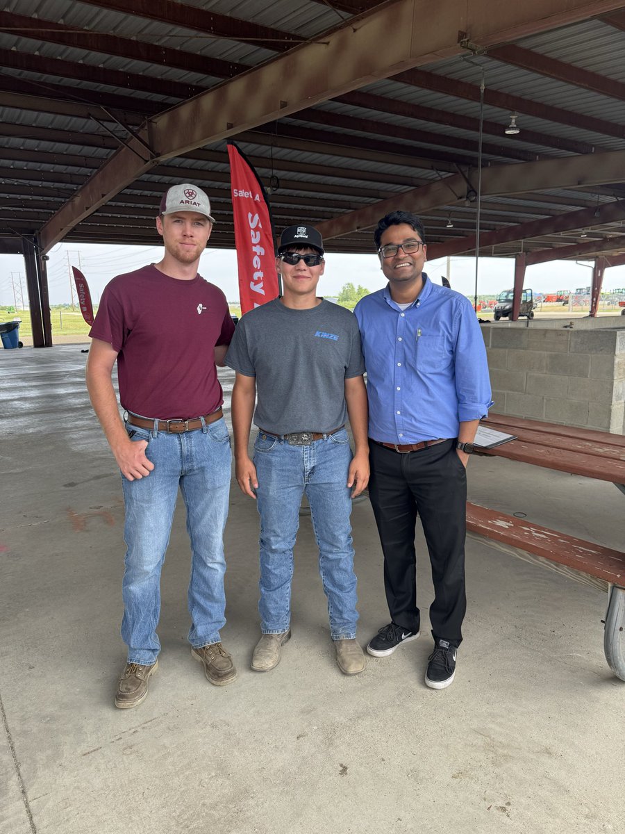 billygrahamram's tweet photo. We visited the ASABE 1/4 scale tractor competition at Bloomington this May, to learn about the competition and get a feel for how it is organised. 

At @SIUC, we are restarting our legacy of the Saluki Pullers and plan to participate in 2027. https://t.co/OpGJHpuyg2