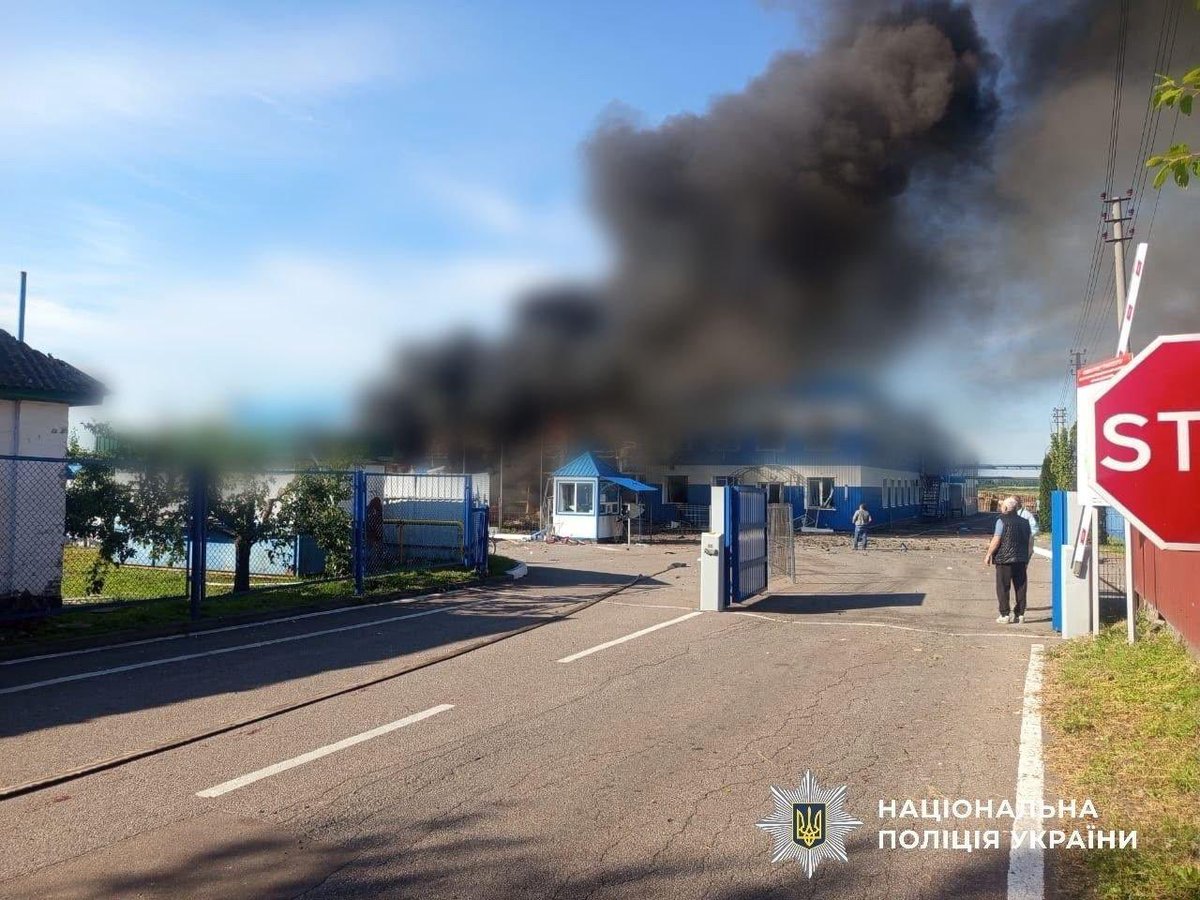 UkrReview's tweet photo. ❗️The number of injured from the attack on Yagotynske for Children factory in the Kyiv region has increased to 7, - OVA

Currently, four people are known to have died. Rescuers continue to clear the rubble. Two more people may be trapped under it. https://t.co/tZXCo2QVy7