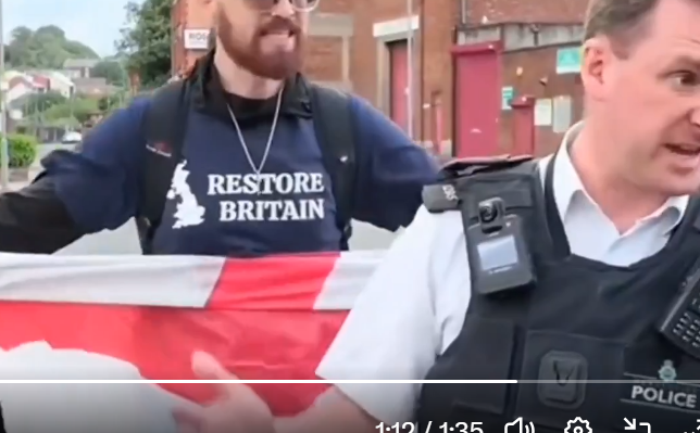 dave43law's tweet photo. Am sure Rupert Lowe will be thriving on the publicity despite the pathetic protest https://t.co/IlLjm1P2b1