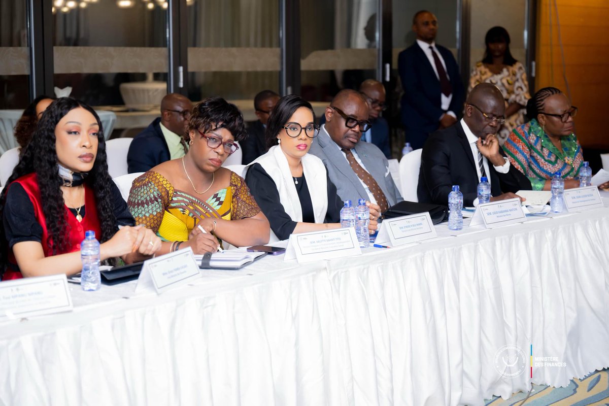 MuyaPatrick101's tweet photo. La Vice-ministre des Finances, S.E. @HonGraciaYamba, a pris part à la réunion stratégique du Comité de Pilotage Politique du Fonds National REDD+ (FONAREDD), présidée par le Ministre des @financesrdc, @LikundeR, au Fleuve Congo Hôtel. https://t.co/bWTVPjs6O5