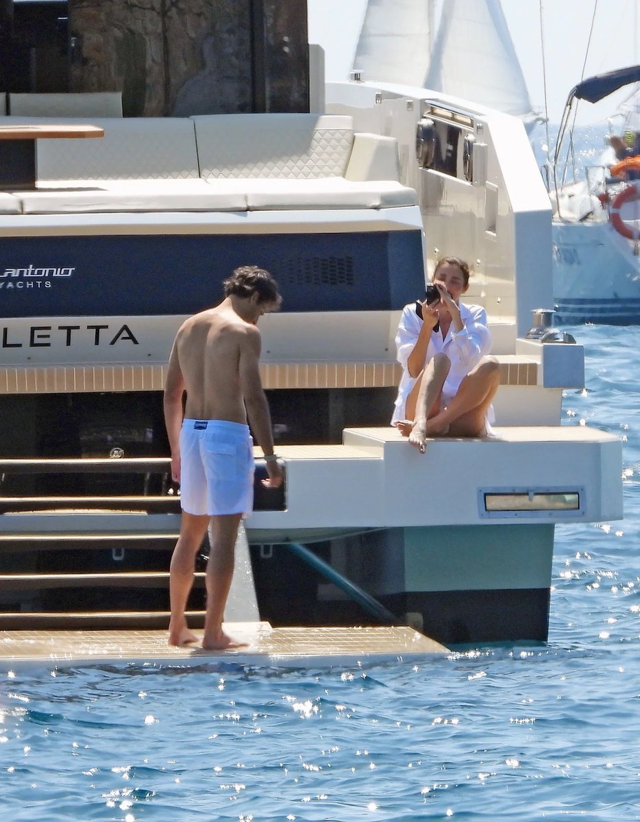 itsnotme_ari's tweet photo. Carlos and Rebe in Portofino, he was totally modeling for her 😭🤍✨ https://t.co/CqtQdT6sn5