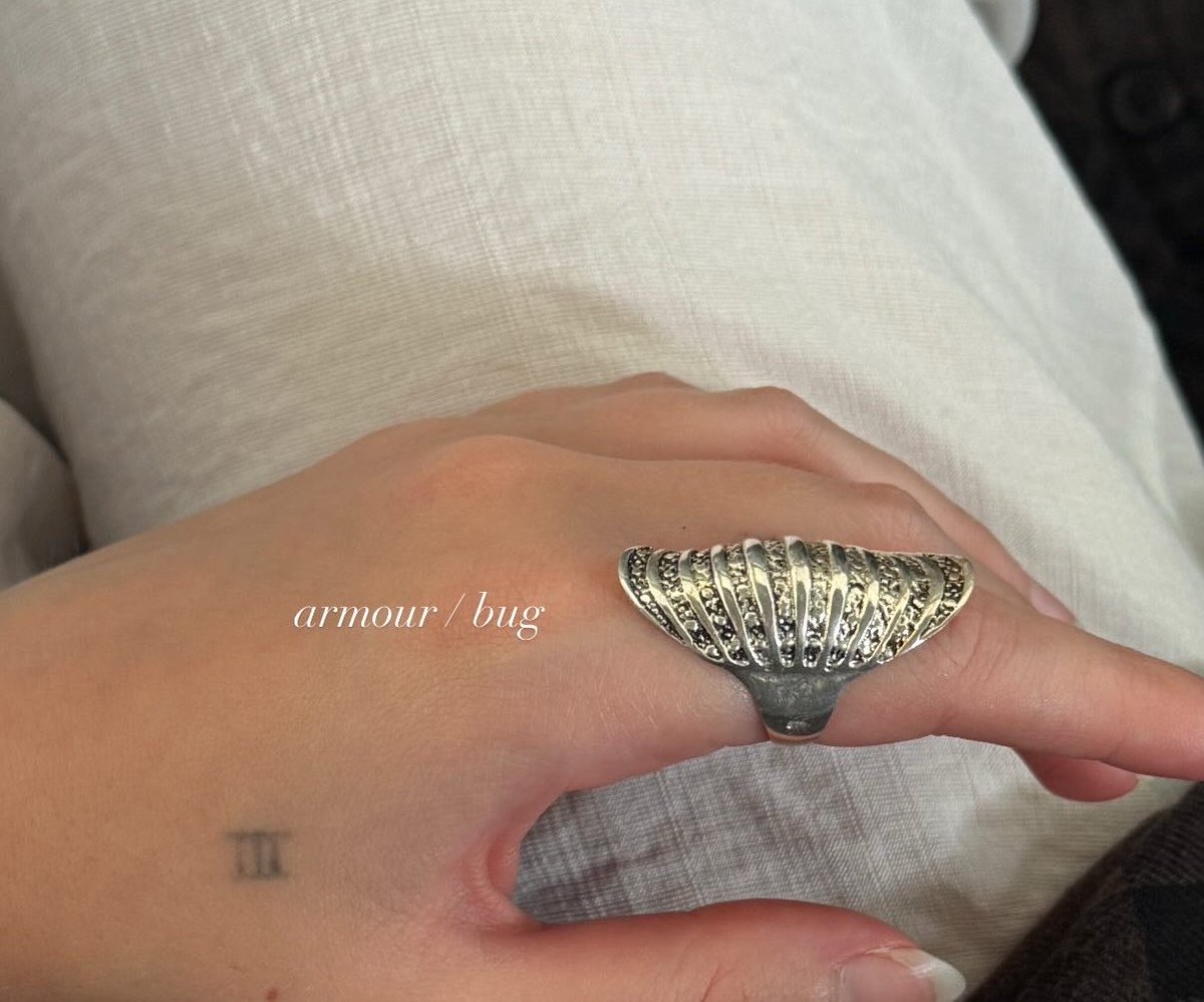 needaloe's tweet photo. new ring https://t.co/nqfoArN7wX