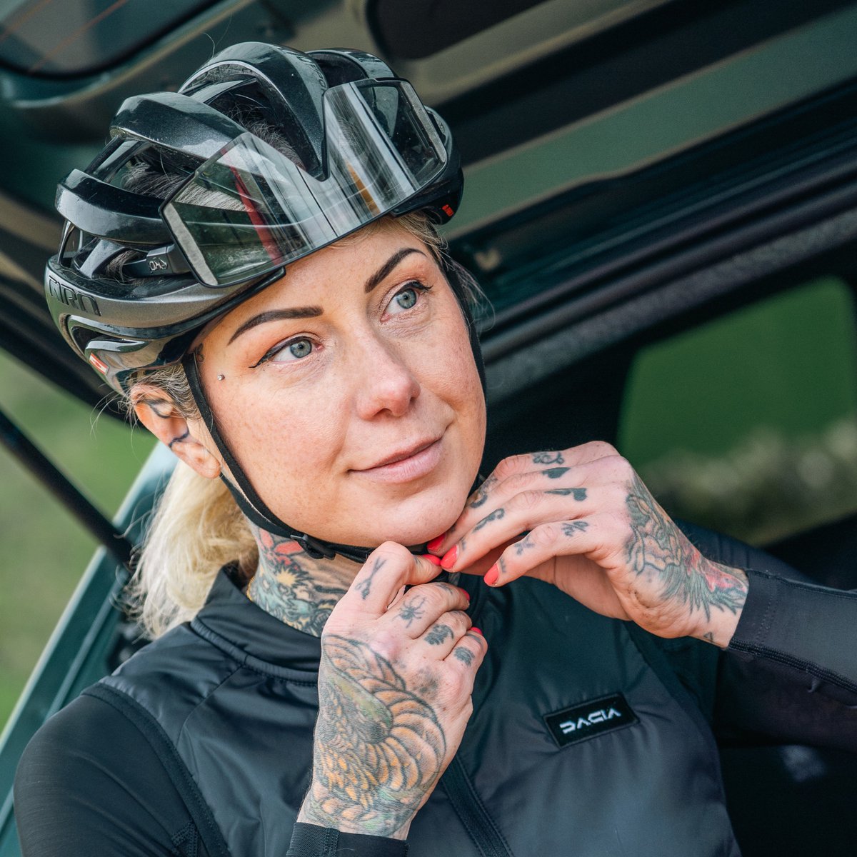 daciauk's tweet photo. 6,000km. 10 countries. One direction: North.

From southern Spain to the Arctic Circle, we’re behind you all the way! Wishing you the best of luck, Sarah Ruggins

#DaciaDuster #DaciaAdventureCommunity https://t.co/Qvu55ZIB2b