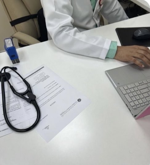 SM_CEE10's tweet photo. Dj Cuppy broke down in tears on instagram Live session after sharing that her doctor had informed her she might face difficulties becoming pregnant in the future. She attributed these fertility concerns to multiple abortions she said she had undergone over the years. https://t.co/ucI3BOHth9