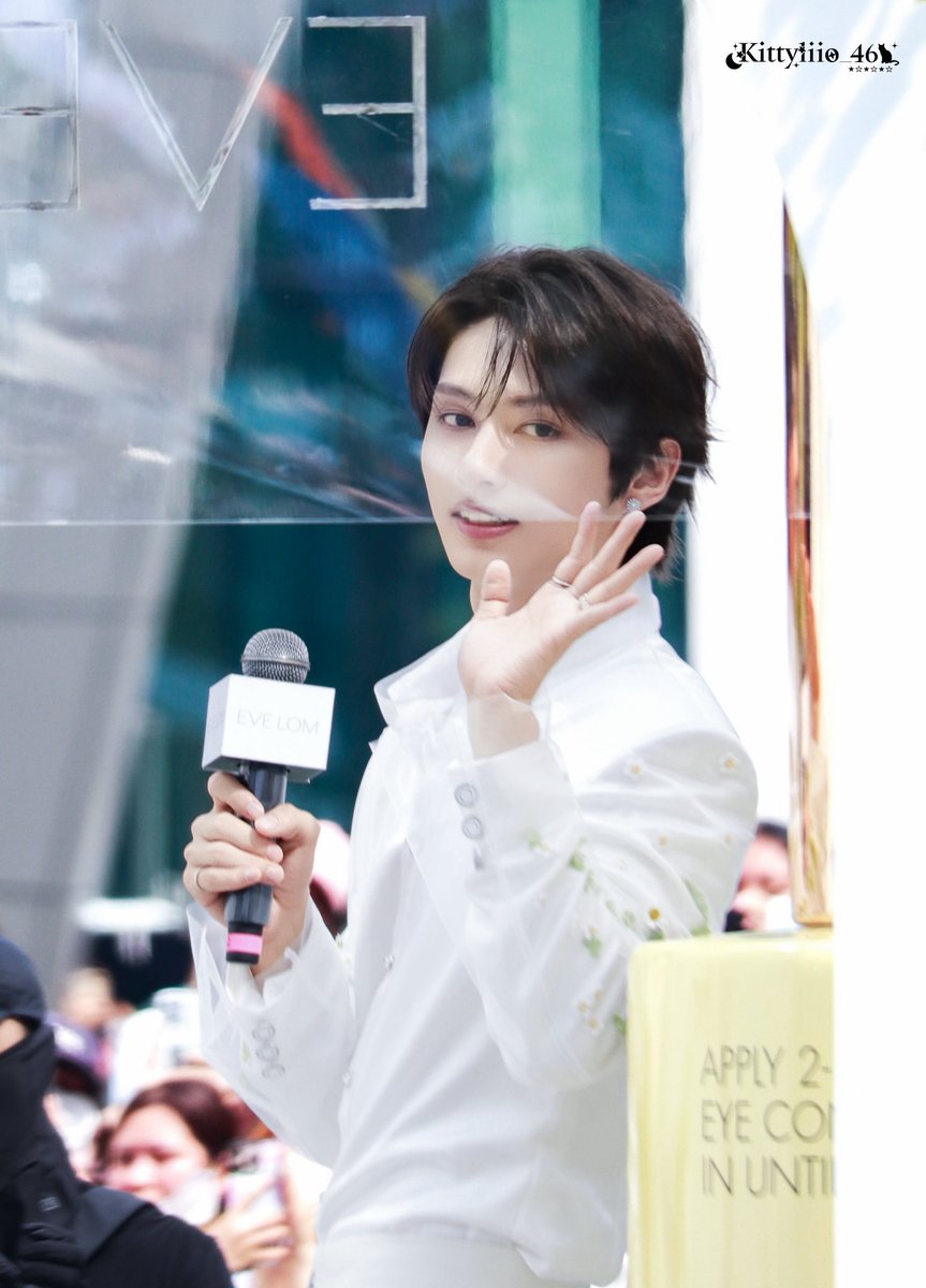 Kittyliio_moon's tweet photo. 20260605 JUN GuangZhou
#文俊辉 #JUN  #준
 #ジュン #문준휘 https://t.co/kgbBlMQH54