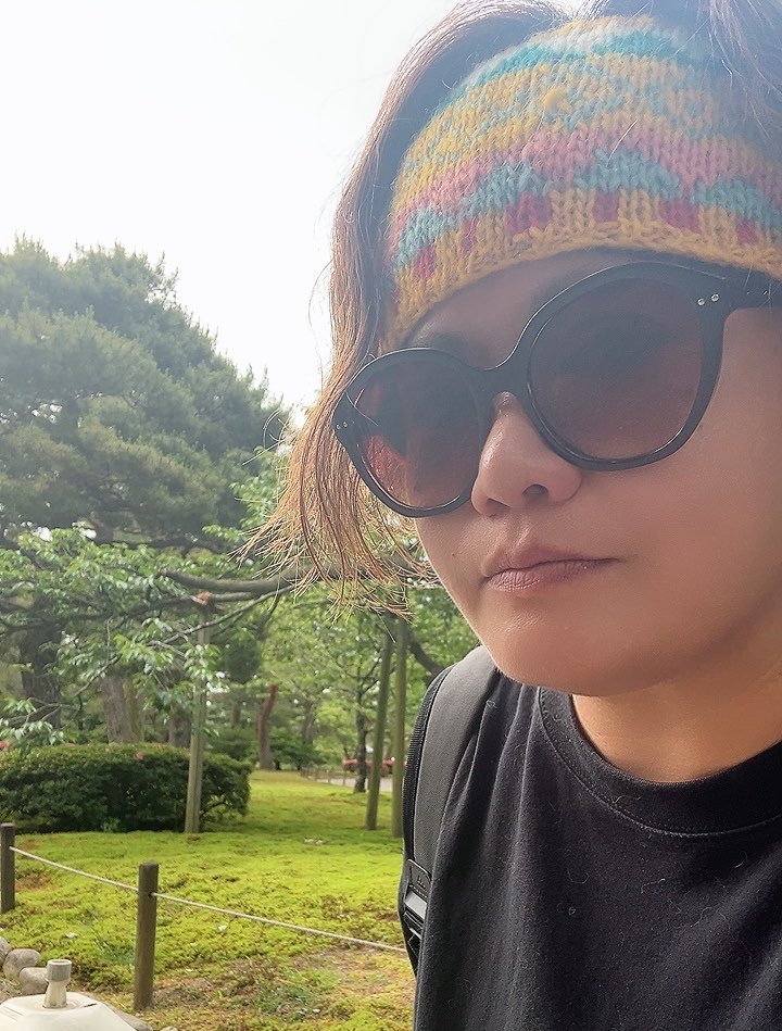 gohan_harami's tweet photo. 兼六園を散策

なにも考えずに歩いてるので
まぁまぁ迷子です！ https://t.co/ZLXfoYkYTJ