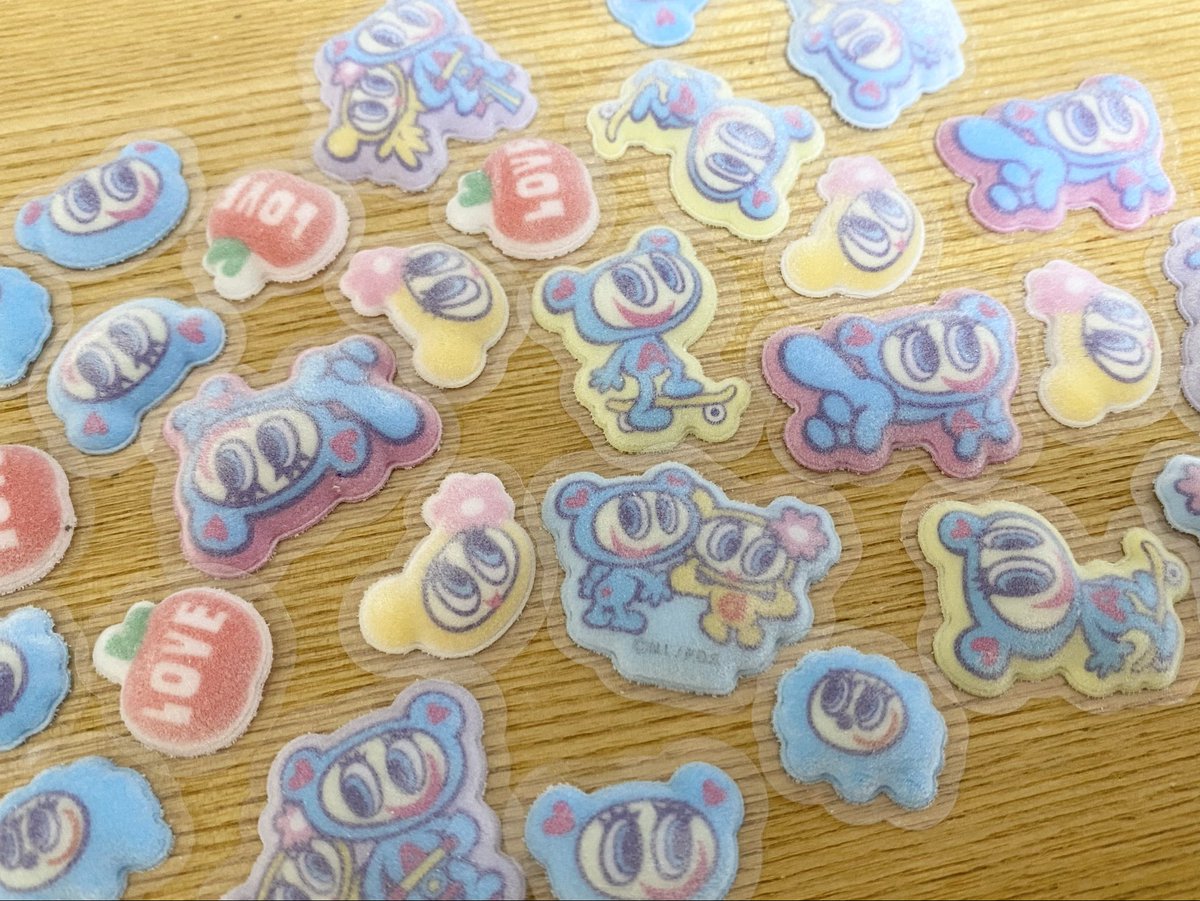marumarira's tweet photo. ひぇぇえ、、、かわいすぎ。子どもの頃に���しいって言えなかった反動がきてる。エンジェルブルーだけは我慢できない。 https://t.co/kXmhj7UKMR