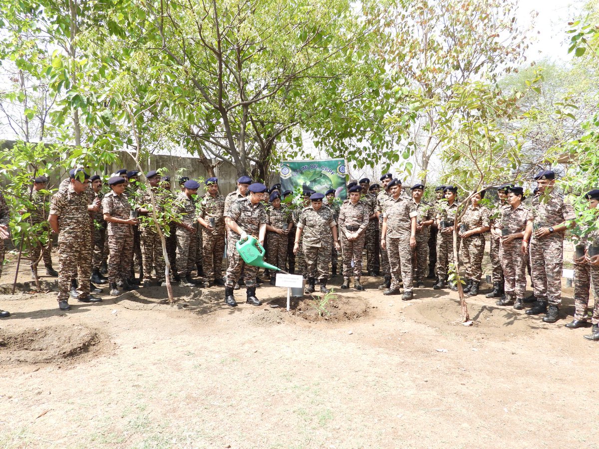 comdt213's tweet photo. To promote environmental conservation and enhance green cover,a plantation drive was organized by 213(m)Bn on occasion of WORLD ENVIRONMENT DAY..."GROW GREEN BREATH GREEN" https://t.co/uBRVjLQCOx