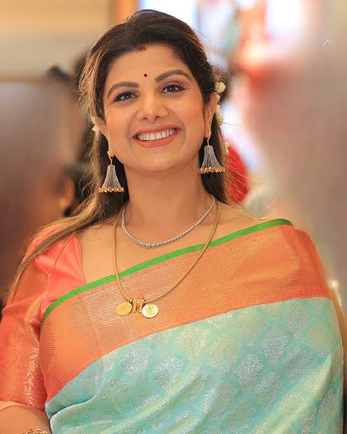 vishnuviews's tweet photo. Happy birthday @rambhaindran_ mam 😊👏👍
#happybirthdayrambha
#hbdrambha https://t.co/A931Hocvex