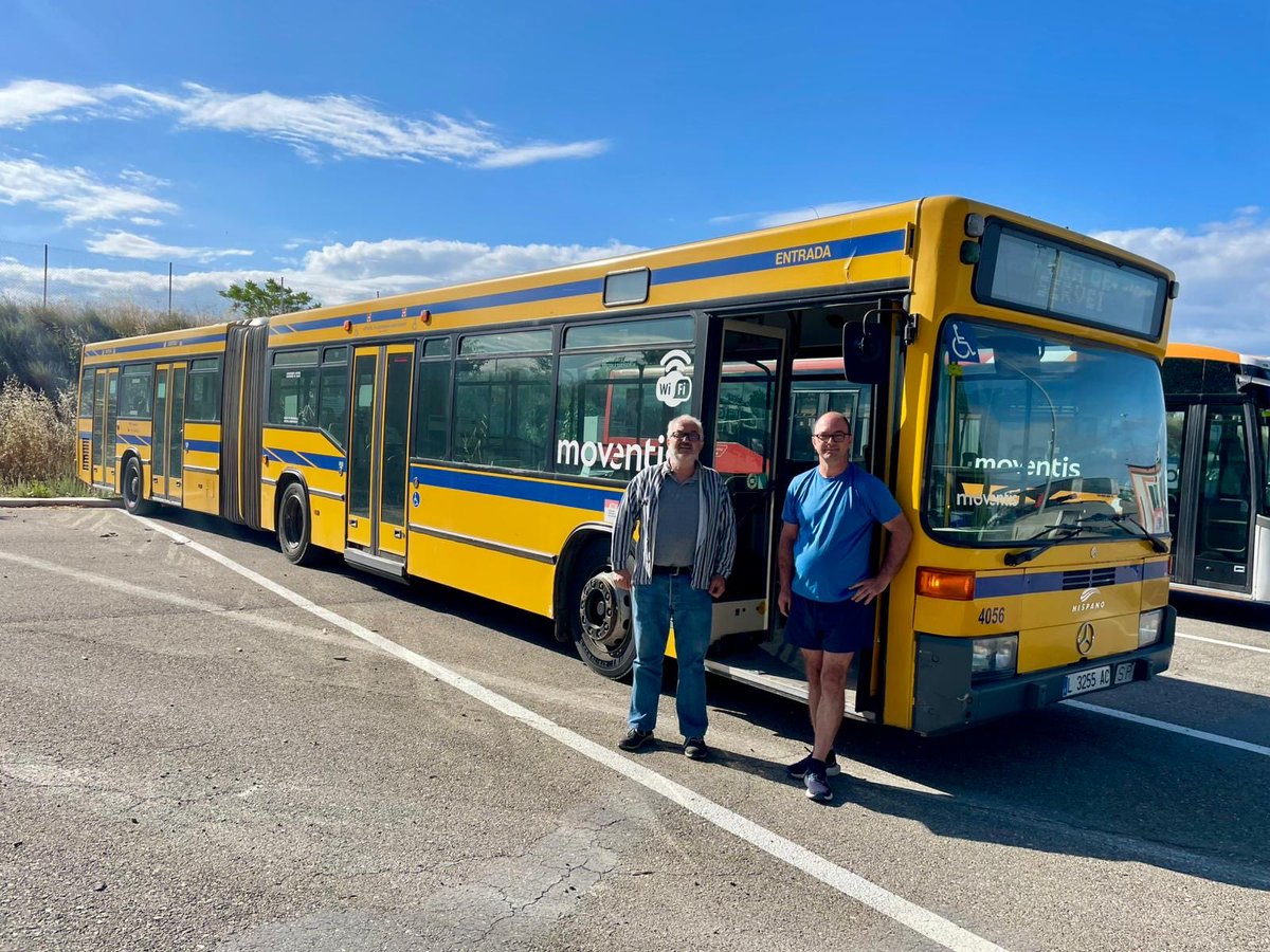 busosarca's tweet photo. ¡Nueva incorporación a la colección de ARCA! Se trata de un Mercedes-Benz O405GN2 con carrocería Hispano Carrocera que hasta hace pocos meses ha estado circulando en Autobuses de Lleida (@MoventisInfo).
Es un vehículo único al ser un O405GN2 de 4 puertas con esta carrocería. https://t.co/AldLdfwCoU