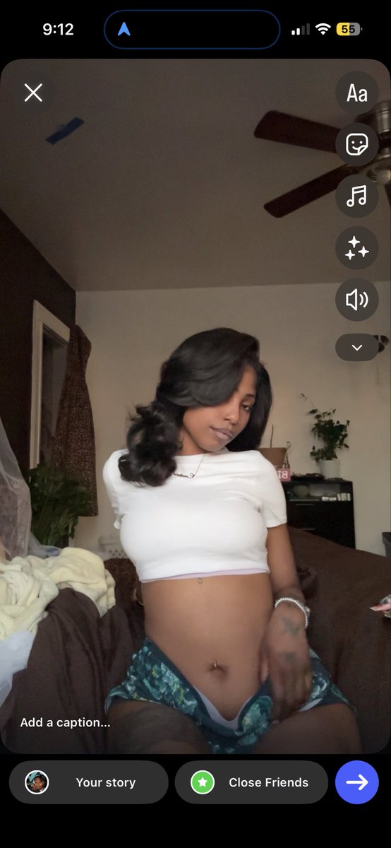 C3mij's tweet photo. @kemaaaaa_____ @__michaelamc 162lbs size s/m shirts size 4😘 it’s small over heart😂 https://t.co/b8JfAWkVVR