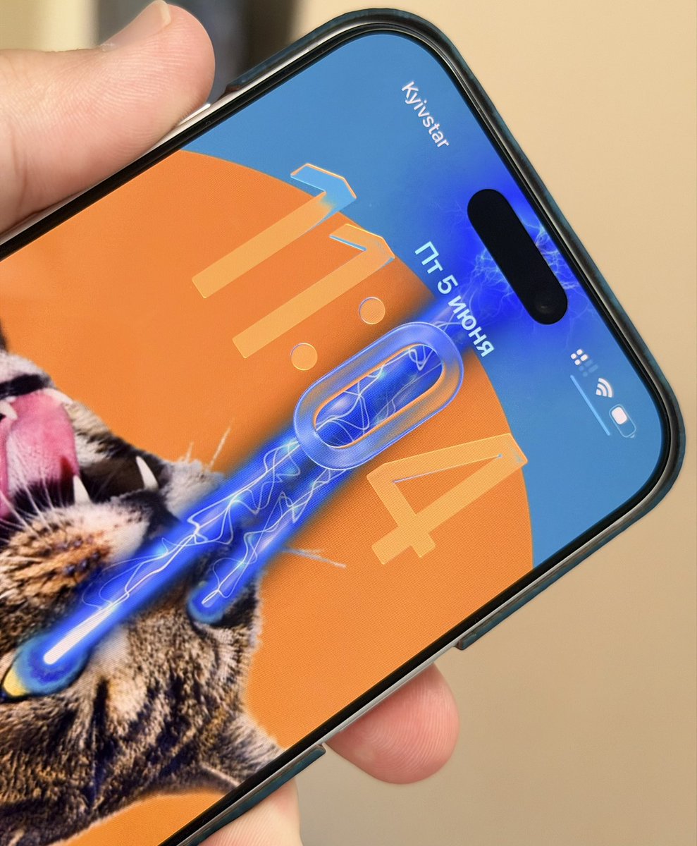 SpaceWall's tweet photo. Caught in the Act🐱⚡

Looks like someone found a new toy... and it's fully charged.

A playful wallpaper with personality, bright colors, and a stunning Depth Effect.

#wallspace #catwallpaper #depthEffect #lockscreen #iphonewallpaper https://t.co/w5VTaqusxO