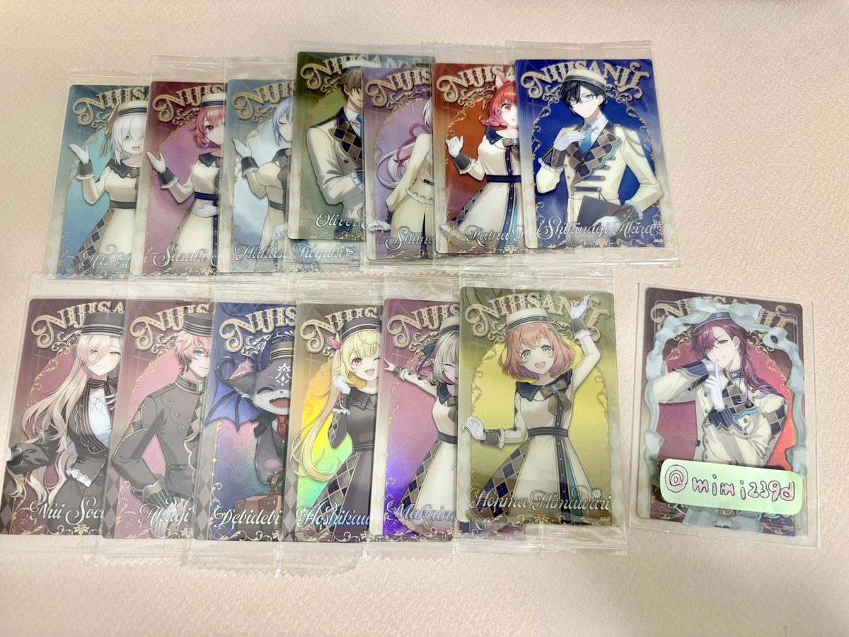 mimi239d's tweet photo. 【交換、譲渡】にじさんじ　缶バッジビスケット　ウエハース
【譲】画像1〜4
【求】定価+送料またはリトリン記載の求グッズ

譲渡の場合1枚目🚹️は同数🚺️お迎えor複数のみ
交換優先
同異種交換⭕️
4枚目は1〜3のどれかお迎え頂けた方に無料で差し上げます。
リトリン一読お願いいたします https://t.co/i3H4LeJ9Ln