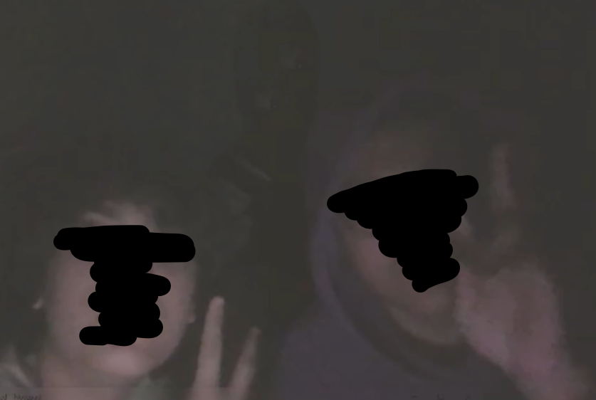 ottiewoz's tweet photo. i dont usually believe in paranormal stuff but i took this picture with my friend on new years and what the fuck

has anyone seen anything like this before??????????????

im so entirely deadass i've never seen anything like it https://t.co/RRAKklf8CP