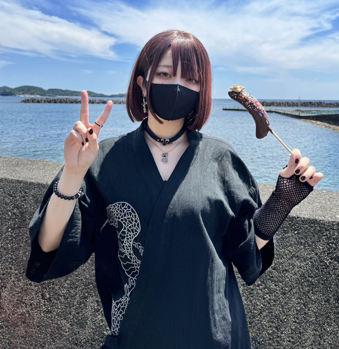 eyeshiny_gibous's tweet photo. 甚平販売( ◜︎︎𖥦◝ )
みんなお祭りでも普段着にも可愛いですよ!
21:00~
https://t.co/f6B8QsUhcM https://t.co/78SrhsP4KB