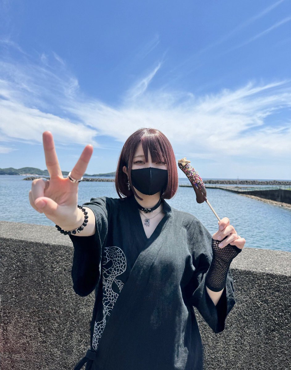 eyeshiny_gibous's tweet photo. 甚平販売( ◜︎︎𖥦◝ )
みんなお祭りでも普段着にも可愛いですよ!
21:00~
https://t.co/f6B8QsUhcM https://t.co/78SrhsP4KB