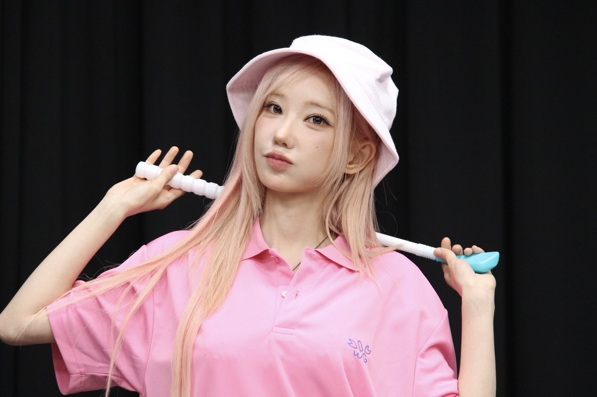 GENTACHANS2's tweet photo. 260531 사운드웨이브🩷

  #QWER  #magenta  #마젠타 https://t.co/inb51Murqx