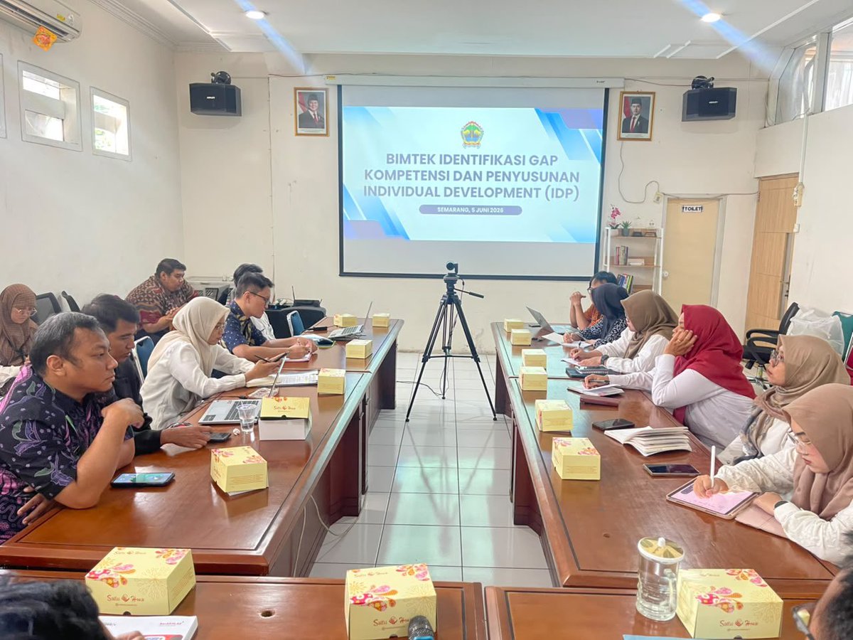 bpkadjtg's tweet photo. Tingkatkan kapasitas ASN, BPKAD Jateng gelar Bimtek Identifikasi Gap Kompetensi dan Penyusunan Individual Development, Jumat (5/6/2026). https://t.co/OkO4tE3BfF