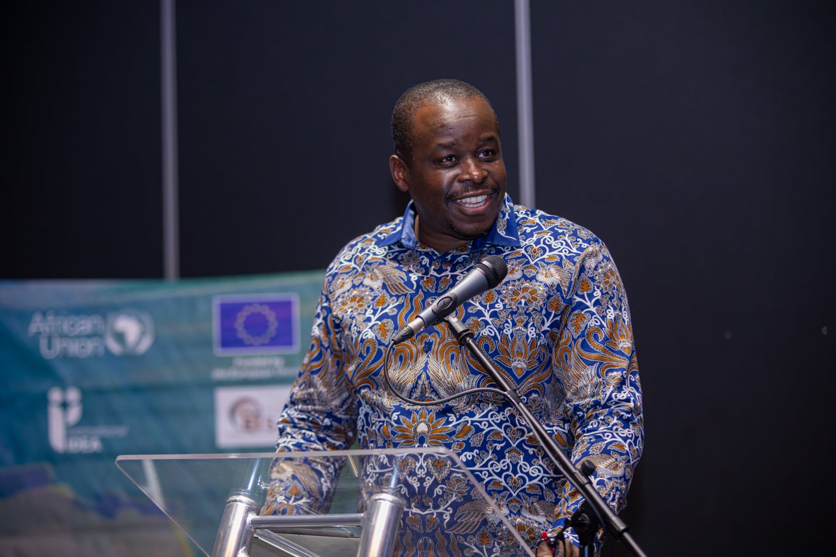 IDEA_Africa's tweet photo. A panel discussion on EMB Leadership and Managing Political Pressure, moderated by Gram Matenga, Regional Head of Programmes, Africa and West Asia at @Int_IDEA, explored the challenges and responsibilities of electoral leadership.

Panelists shared experiences and insights on maintaining independence, upholding integrity, and building public trust while navigating complex political environments.

The NCO programme is organised by @theECFSADC & @Int_IDEA, hosted by @IECSouthAfrica, and co-funded by the @EUtoAU through the SPEC Project.

@MatengaG 
#NCO2026SA