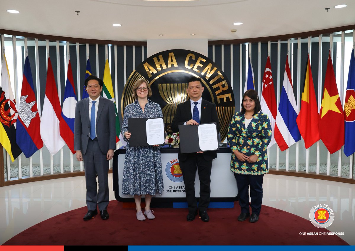AHACentre's tweet photo. The AHA Centre formalised a Memorandum of Intent (MoI) with Nanyang Technological University Singapore, through the Earth Observatory of Singapore, reinforcing a shared commitment to advancing disaster management and emergency response across ASEAN. Signed by the Executive Director of the AHA Centre, Mr Lee Yam Ming, and the Interim Director of the Earth Observatory of Singapore, Professor Emma Hill, on 4 June 2026 at the AHA Centre office in Jakarta, the partnership highlights the importance of science-driven, evidence-based approaches to strengthen regional preparedness, response, and recovery efforts.

Through this collaboration, the AHA Centre and Earth Observatory Singapore will integrate scientific expertise and operational capabilities in areas such as disaster risk assessment, hazard modelling, geohazard monitoring, and decision-support systems. In the past few years, the Earth Observatory Singapore has supported the AHA Centre’s Emergency Operations Centre (EOC) by providing critical information, particularly during the emergency situation. By fostering knowledge exchange, capacity building, and innovation, the partnership underscores the value of collective action in building a more resilient ASEAN and enabling faster, more effective humanitarian responses for communities across the region.

@NTUsg @EOS_SG 
#1asean1response #partnership #disastermanagement #ASEAN