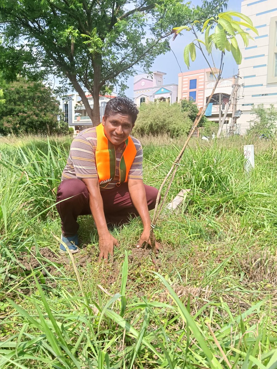 Muralikrishan18's tweet photo. On #WorldEnvironmentDay &amp; marking 12 years of PM @narendramodi Ji’s governance, inspired by his vision, I planted a sapling in honor of my mother under the #EkPedMaaKeNaam campaign. 🌱
​Regards,
Murali Krishna
BJP State Council Member https://t.co/8eQqNx5kpY