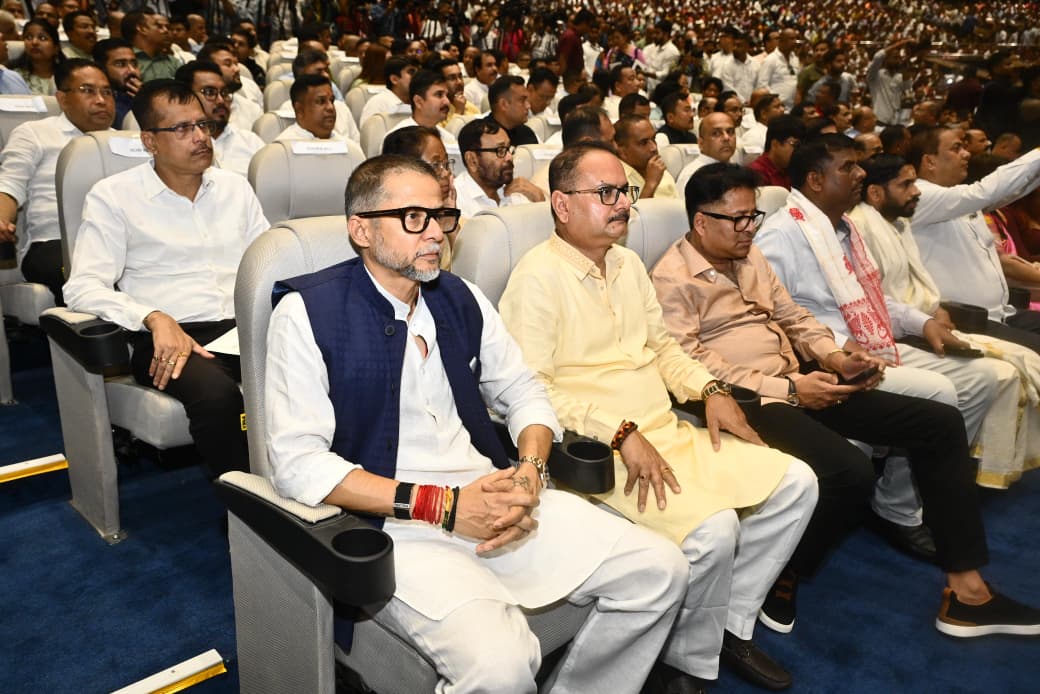 diganta68's tweet photo. Had the privilege of attending the oath-taking ceremony of the newly expanded Council of Ministers under the leadership of Hon’ble CM Dr. Himanta Biswa Sarma.

I extend my heartfelt congratulations and best wishes to all the esteemed ministers who have assumed their new responsibilities. Wishing them a successful and impactful tenure in service of the people.

📍Venue: Khanapara

@himantabiswa