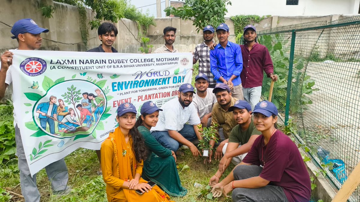 NssLnd's tweet photo. Volunteers of NSS Unit of L.N.D College, Motihari joined hands in a plantation drive to nurture nature and contribute to a healthier, greener planet.Every tree planted today is a gift to the generations of tomorrow.
#WorldEnvironmentDay #SaveEnvironment #PlantATree https://t.co/SC8lDVDWyW