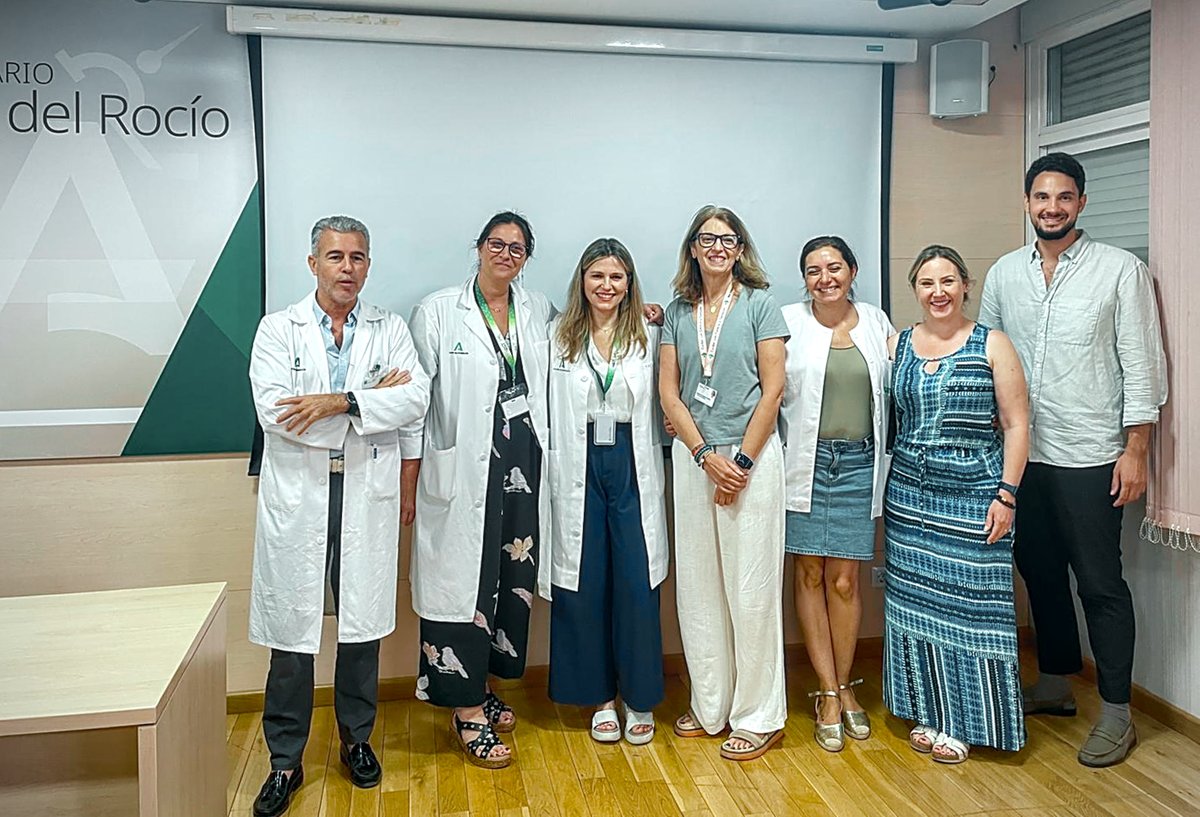 HospitalUVRocio's tweet photo. 🏥Defensas de memoria para los puestos de 
Supervisor/a de Enfermería: 
✅COORDINADOR TÉCNICO LAB. RUTINA:  Yovana Castro Luque
✅COORDINADOR TÉCNICO HEMATOLOGÍA:  Antonio Recio Jurado
✅COORDINADOR TÉCNICO MTA - Marisa Romero García
✅SALUD MENTAL HMC: Yolanda González Fuentes https://t.co/XfwzmSbq3W