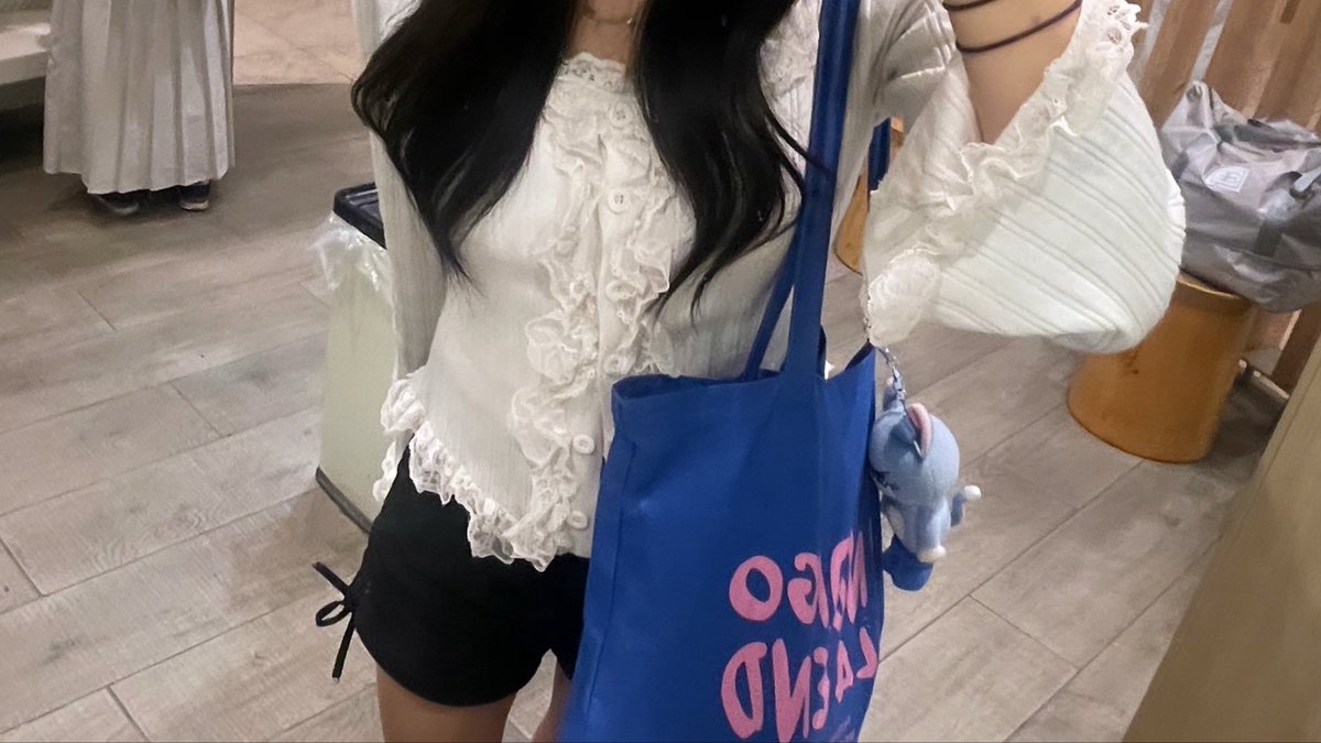 in_1ny's tweet photo. indigo T_T♥ https://t.co/hyqiRxVvG8